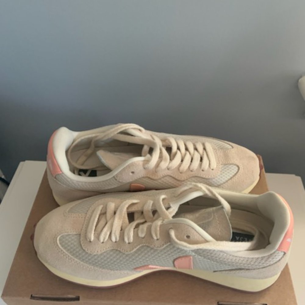 Veja Sneakers